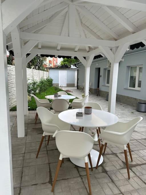 Apartament Z Timisoara Lägenhet Exteriör bild